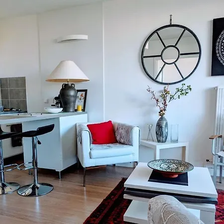 Apartment Charming Bright T2 Balcony Parking Telework