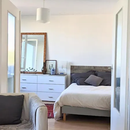 Apartment Charming Bright T2 Balcony Parking Telework