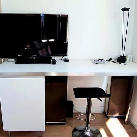 Charming Bright T2 Balcony Parking Telework *